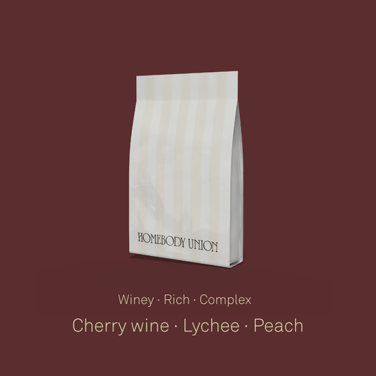 Panama Geisha coffee with cherry wine, lychee and peach notes from Finca Deborah